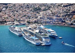 Dev yolcu gemileri Akdeniz’e yöneldi