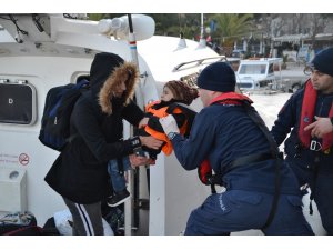 İzmir’de 75 kaçak göçmen yakalandı