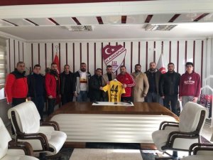 Depremde ortak kaderi paylaştılar, futbolda yakınlaştılar