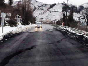 Yalıköy’de heyelan riski