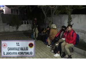 Çanakkale’de 80 düzensiz göçmen yakalandı