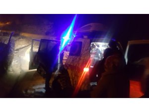 Hamile kadının yardımına UMKE ekipleri paletli ambulansla yetişti