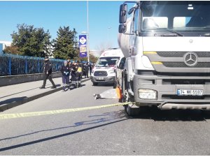 Esenyurt’ta bir kişi beton mikserinin altında kaldı