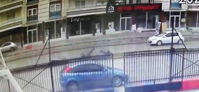 Motosiklet ıslak zeminde savruldu: 2 yaralı