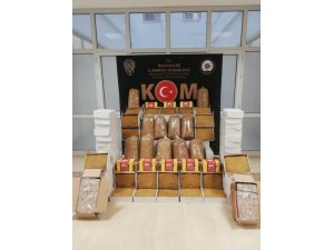 Emniyetten kaçak tütün operasyonu: 1 gözaltı