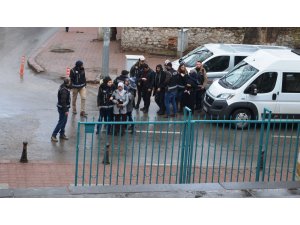 GÜNCELLEME - Kütahya'da "evlilik vaadiyle dolandırıcılık" şüphelileri serbest bırakıldı