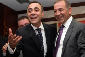 AK Parti'li kadın vekillere sataştı