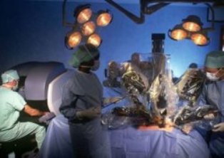 Robot boğaz ameliyatıda yaptı!