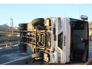 Ordu'da işçileri taşıyan midibüs devrildi: 12 yaralı