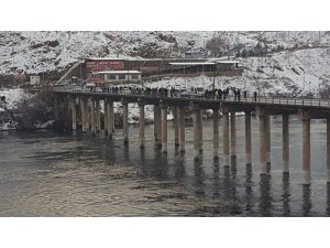 Batan teknede kaybolan şahsı arama çalışmaları başladı