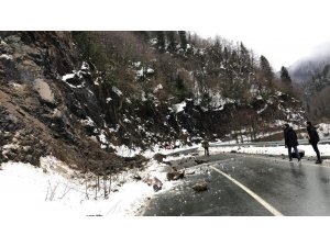 Rize’de heyelan