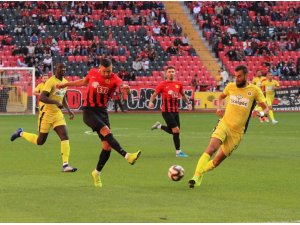 Menemenspor çıkış arıyor