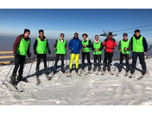 Kartepe’de ücretsiz kayak kursu başladı