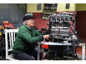 Tekirdağlı tamircinin yakıt tasarrufu için tasarladığı motoru yetkililer inceledi