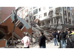 Bahçelievler’de 7 katlı bina çöktü
