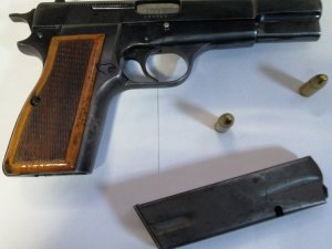 Yasadışı silah ticareti yapan 1 kişi tutuklandı