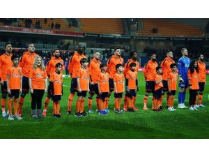 Süper Lig: M.Başakşehir: 0 - Beşiktaş: 0 (Maç devam ediyor)