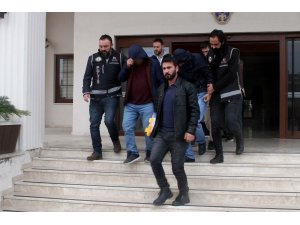 Polis memuru  fuhuş operasyonunda tutuklandı