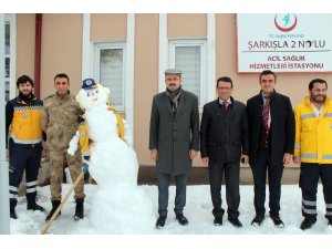 Şarkışla Kaymakamı Erdem'den moral ziyaretleri