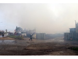 Adana’daki fabrika yangını 3’üncü gününde sürüyor