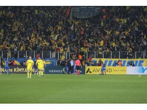 Süper Lig: MKE Ankaragücü: 2 - Fenerbahçe: 1 (Maç sonucu)