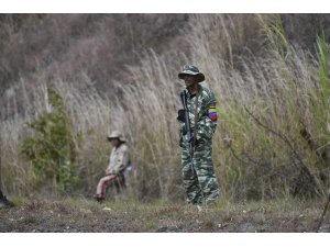 Venezuela'da ordu ve milis gücünden tatbikat