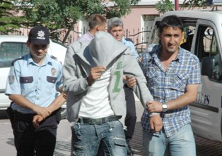 Motosikletli gaspçı çocuklar yakalandı
