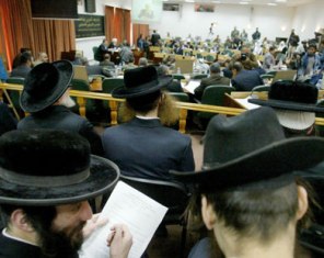 Yahudi Cemaati'nden Almanya'ya sünnet uyarısı