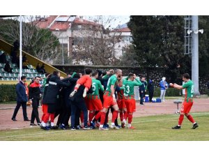 Komşu kentlerin kritik kapışması