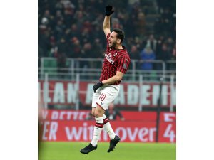Hakan Çalhanoğlu’ndan kötü haber