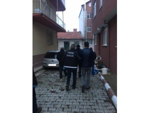 Burdur ve Denizli’de uyuşturucu operasyonu: 3 gözaltı