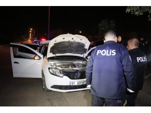 Ehliyetsiz sürücü polisten 5 kilometre kaçabildi