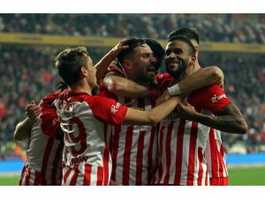 Antalyaspor 7 maç sonra evinde güldü