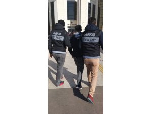 Balıkesir’de polis 19 aranan şahsı yakaladı