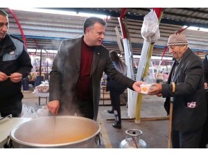 Alaşehir Belediyesinden pazarcı esnafına sıcak destek