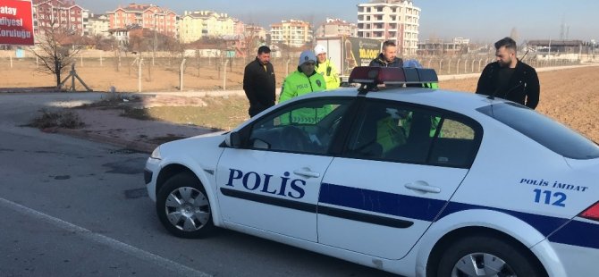 Konya’da kamyonet yan yattı: 9 yaralı