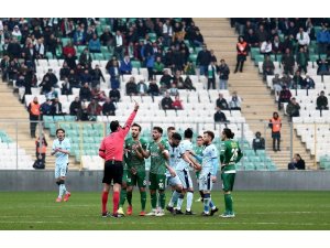 Bursaspor agresifliğiyle dikkat çekiyor