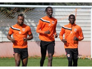 Adanaspor’da Altay maçı hazırlıkları başladı