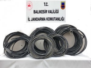 4 bin metre haberleşme kablosunu çalan hırsızlar yakalandı