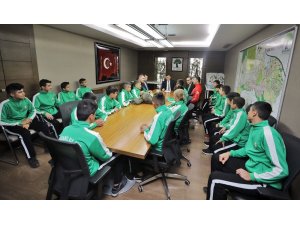 Şampiyonlar teşekkür ziyaretinde