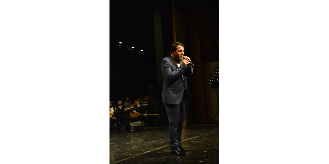 Bursa'da "Şarkılarımız Türkülerimiz" konseri ilgi gördü