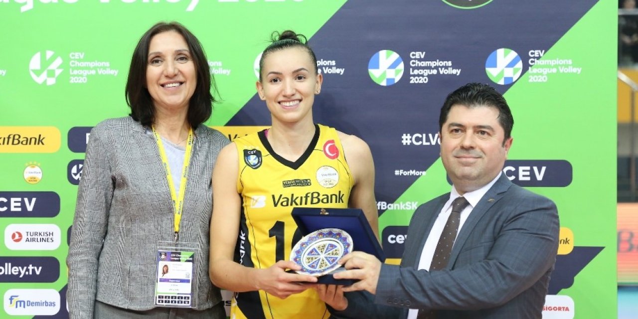 VakıfBank üst üste 11. kez çeyrek finalde