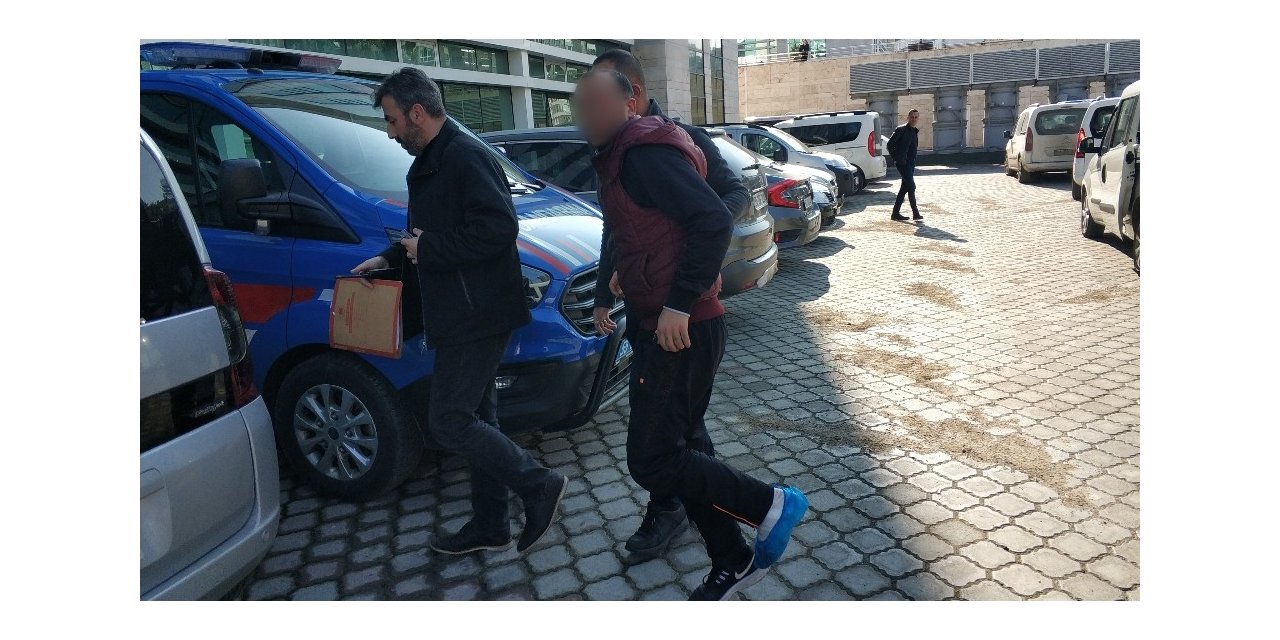 Polis kaçan aracın lastiğine ateş açtı: 1 yaralı