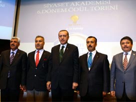 14 belediye başkanı AK Parti'ye katıldı