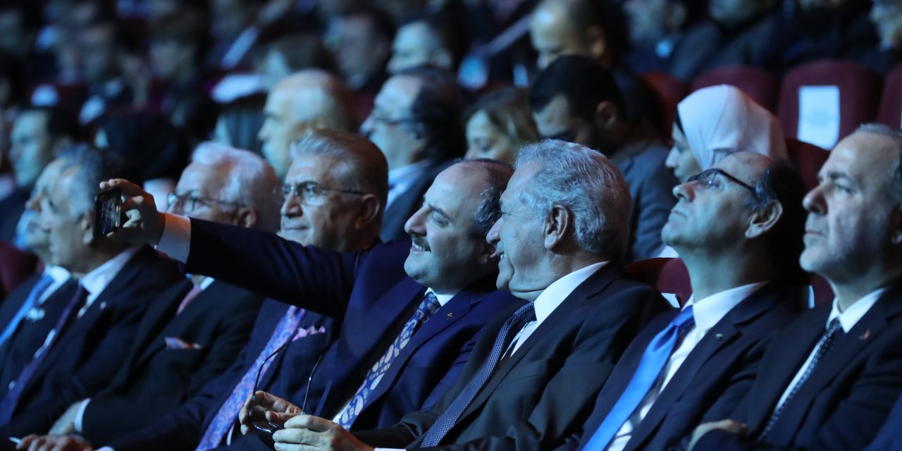 Sanayi ve Teknoloji Bakanı Varank: "Türkiye’yi yükseköğretimde global bir marka haline getirmek istiyoruz"