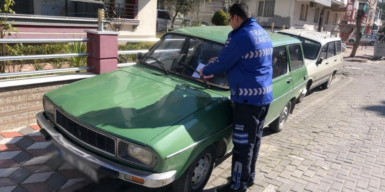 Manisa’da kaldırım ve duraklara park edenlere ceza yağıyor