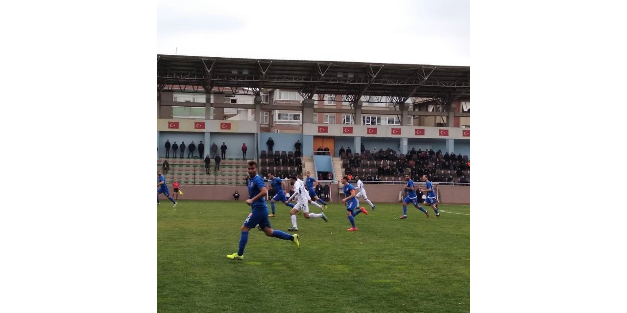 Yeşilyurt Belediyespor lidere tek golle kaybetti