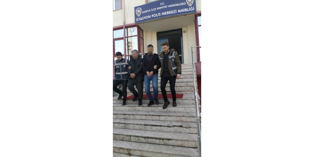 ATM dolandırıcıları suçüstü yakalandı