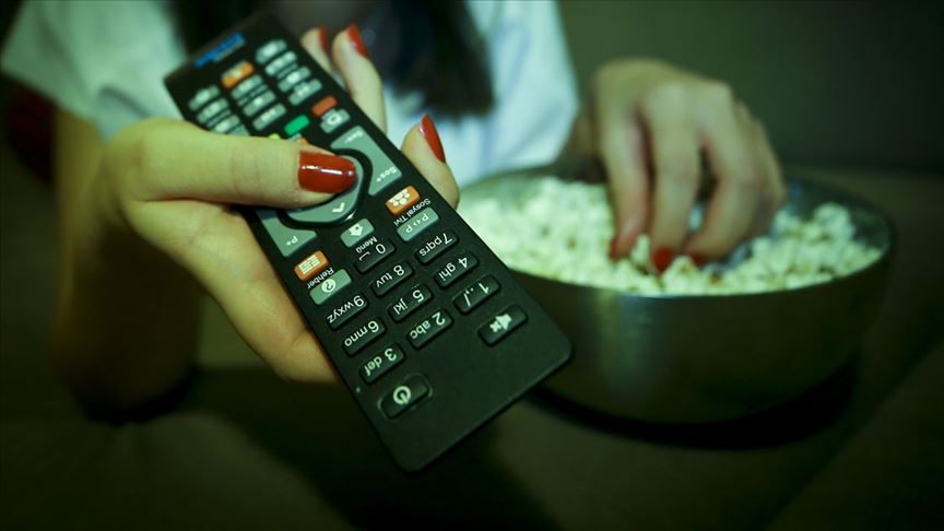 "Televizyon karşısında miskinlik" kadınların kalp sağlığı için tehlike arz ediyor