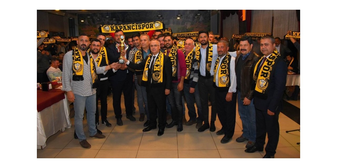 Salihli Kapancıspor süper amatöre yükselişini kutladı